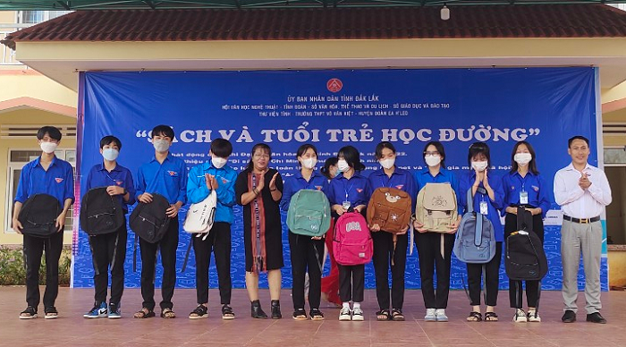 chuong trinh sach va tuoi tre học duong 1